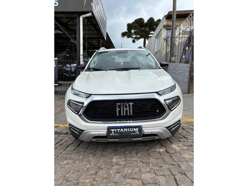 FIAT - TORO - 2024/2025 - Branca - R$ 165.900,00