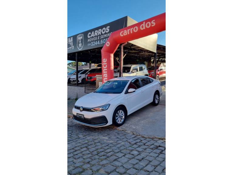 VOLKSWAGEN - VIRTUS - 2023/2023 - Branca - R$ 89.900,00