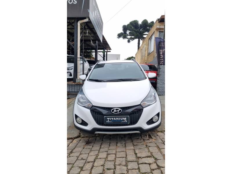 HYUNDAI - HB20X - 2014/2015 - Branca - R$ 62.900,00