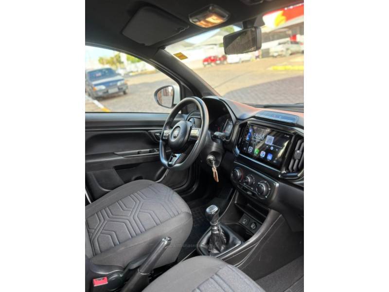 FIAT - STRADA - 2023/2024 - Branca - R$ 98.900,00