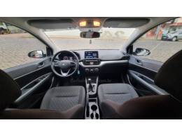 HYUNDAI - HB20 - 2023/2024 - Branca - R$ 72.900,00