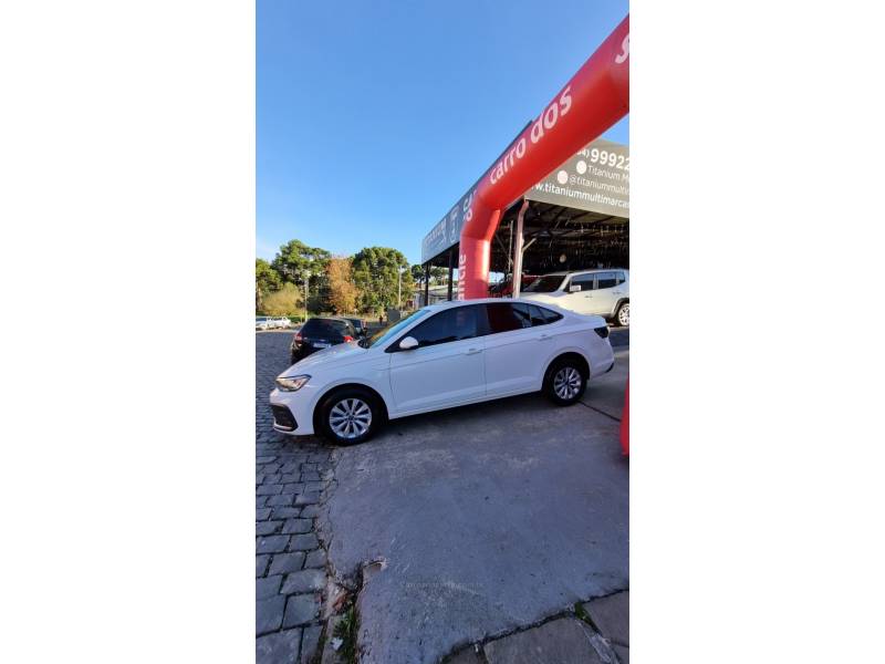 VOLKSWAGEN - VIRTUS - 2023/2023 - Branca - R$ 89.900,00