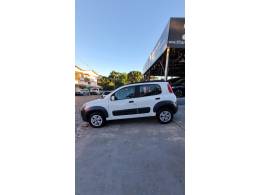 FIAT - UNO - 2012/2013 - Branca - R$ 35.900,00
