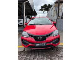 TOYOTA - ETIOS - 2018/2019 - Vermelha - R$ 59.900,00
