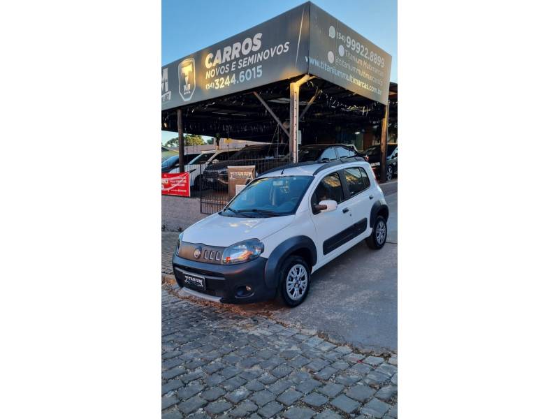 FIAT - UNO - 2012/2013 - Branca - R$ 35.900,00