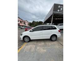 VOLKSWAGEN - SPACEFOX - 2015/2016 - Branca - R$ 57.900,00