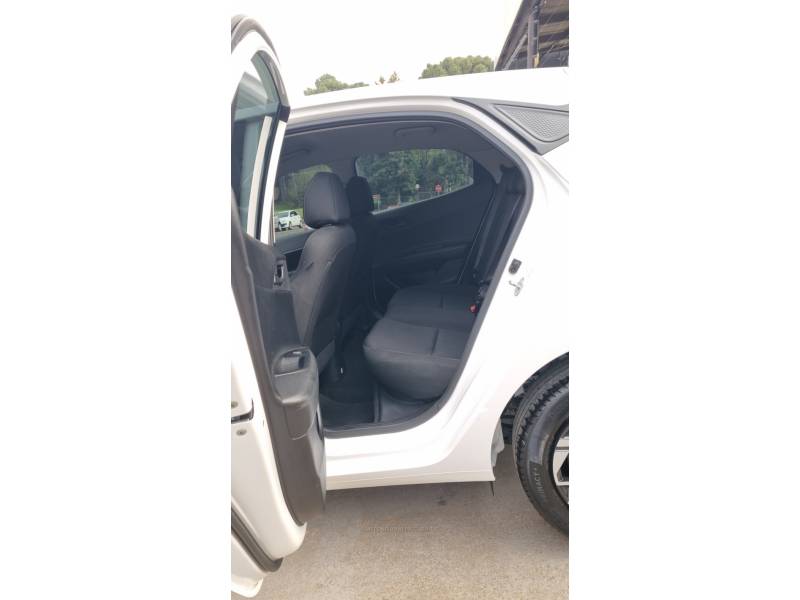 HYUNDAI - HB20 - 2023/2024 - Branca - R$ 72.900,00