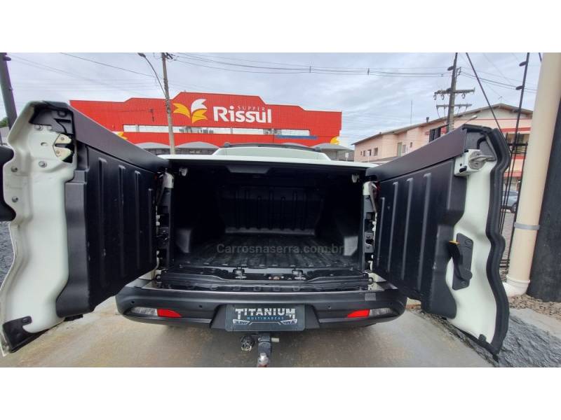 FIAT - TORO - 2021/2022 - Branca - R$ 144.900,00