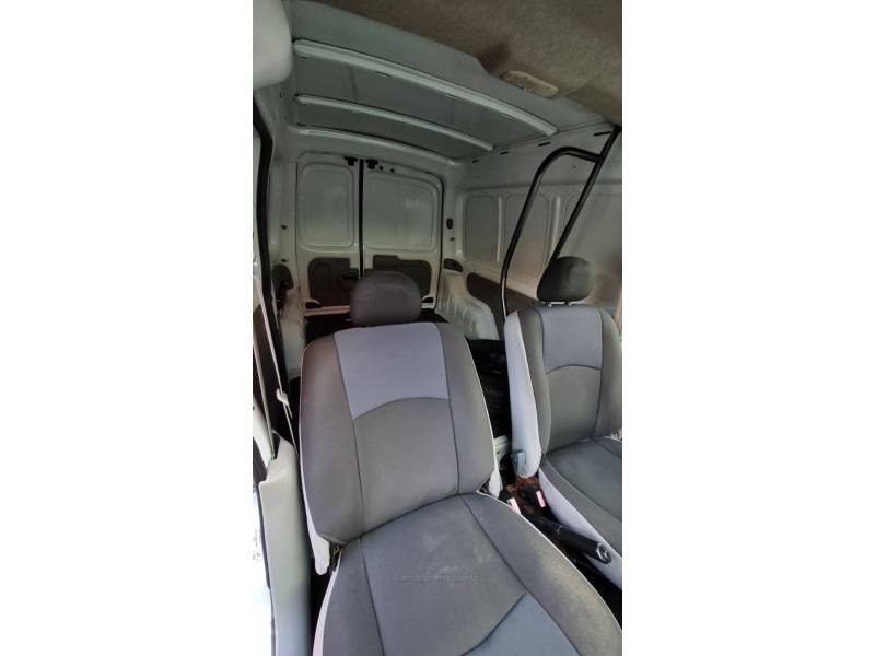 RENAULT - KANGOO - 2012/2013 - Branca - R$ 34.900,00