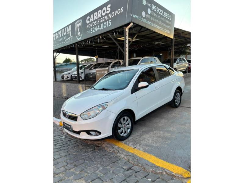 FIAT - SIENA - 2012/2013 - Branca - R$ 38.900,00