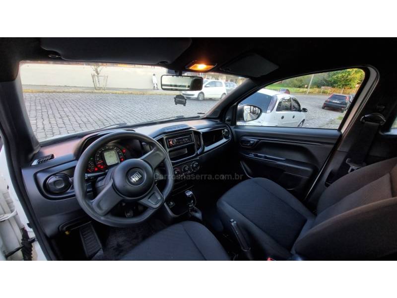 FIAT - STRADA - 2022/2022 - Branca - R$ 75.900,00