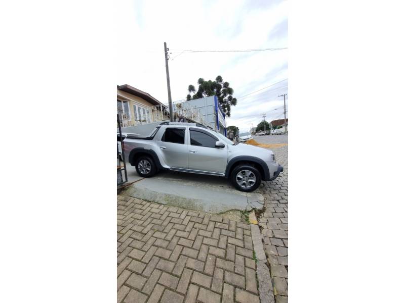 RENAULT - DUSTER OROCH - 2019/2020 - Prata - R$ 82.900,00