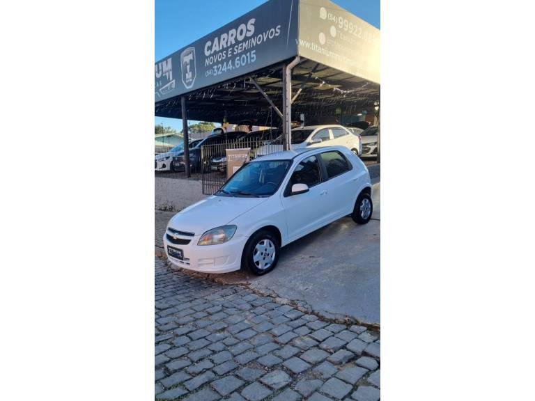 CHEVROLET - CELTA - 2013/2014 - Branca - R$ 37.900,00