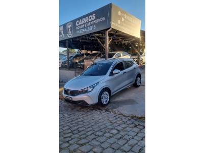 FIAT - ARGO - 2022/2023 - Prata - R$ 64.900,00
