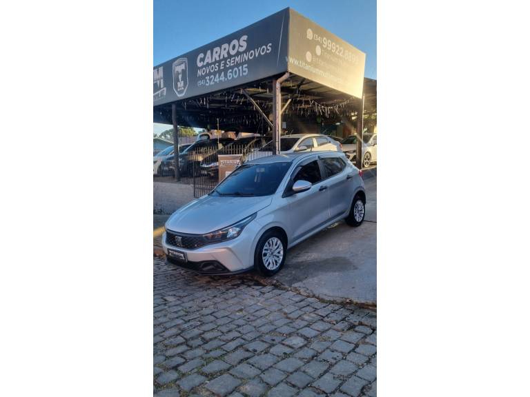 FIAT - ARGO - 2022/2023 - Prata - R$ 64.900,00