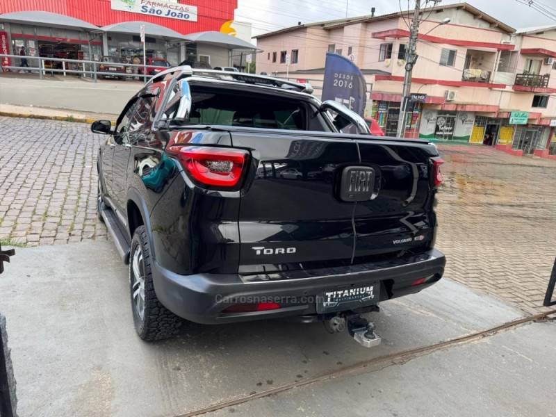FIAT - TORO - 2017/2017 - Preta - R$ 101.900,00