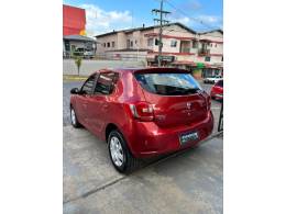 RENAULT - SANDERO - 2016/2017 - Vermelha - R$ 45.900,00