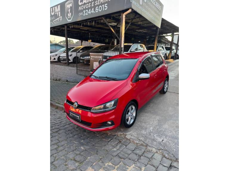 VOLKSWAGEN - FOX - 2015/2016 - Vermelha - R$ 56.900,00