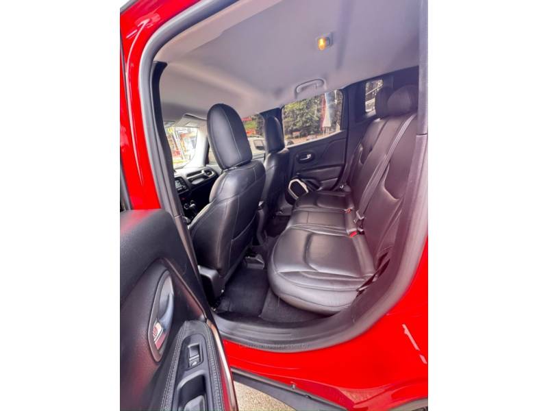 JEEP - RENEGADE - 2015/2016 - Vermelha - R$ 75.900,00