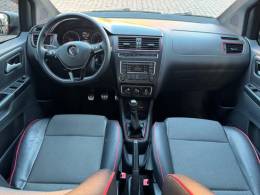 VOLKSWAGEN - FOX - 2015/2016 - Vermelha - R$ 56.900,00