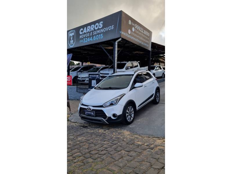 HYUNDAI - HB20X - 2016/2017 - Branca - R$ 71.900,00