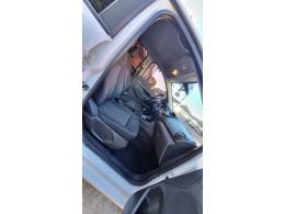 FORD - KA + - 2017/2018 - Branca - R$ 49.900,00