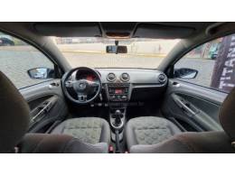 VOLKSWAGEN - VOYAGE - 2014/2015 - Branca - R$ 44.900,00