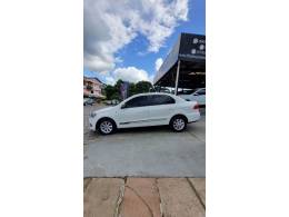 VOLKSWAGEN - VOYAGE - 2014/2015 - Branca - R$ 44.900,00